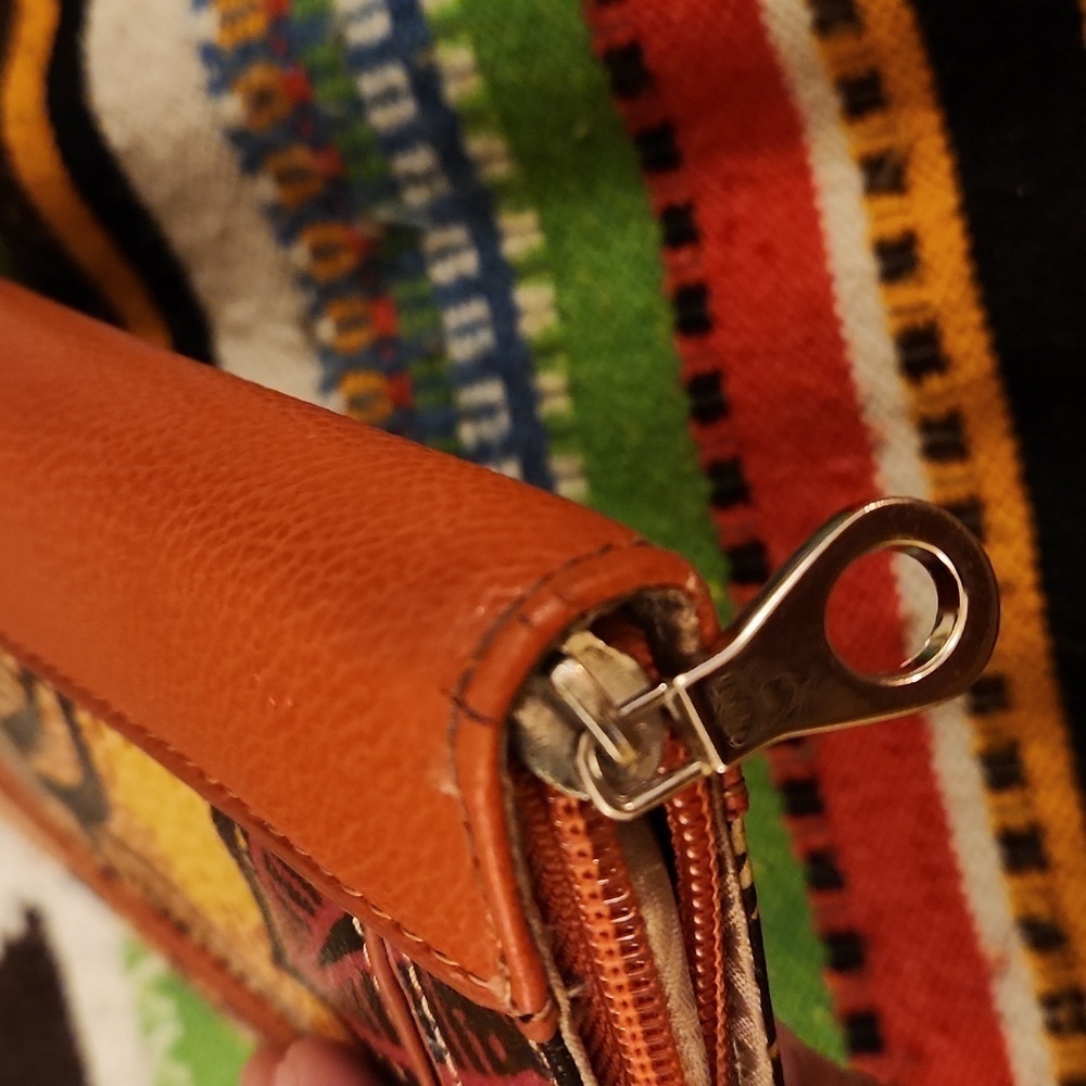 Relic by Fossil Vegan Leather Leaf Print Wallet EUC - Picture 10 of 11